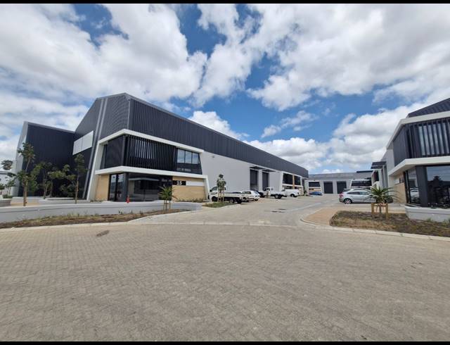 565M² WAREHOUSE TO LET IN STIKLAND INDUSTRIAL